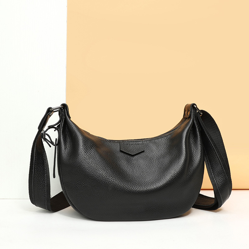 Half Moon Bag Suede - حقائب نسائية جديدة من الجلد الطبيعي