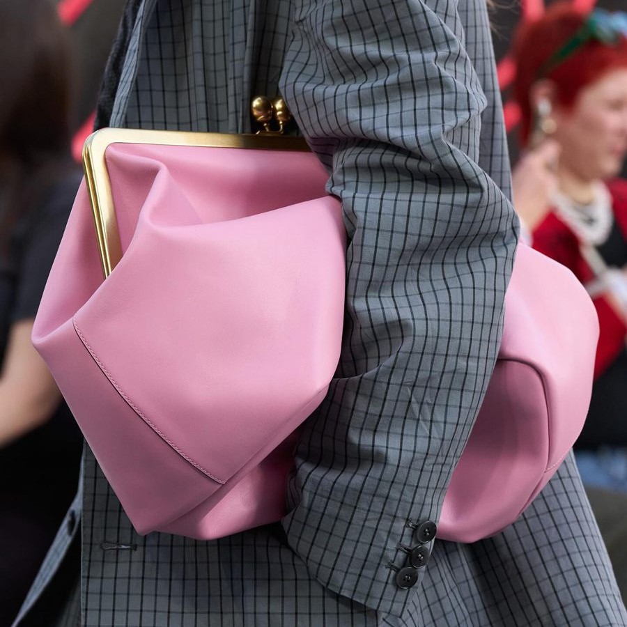 Luxury Bags Big - حقائب كلاسيكية ذات سعة كبيرة بإطار