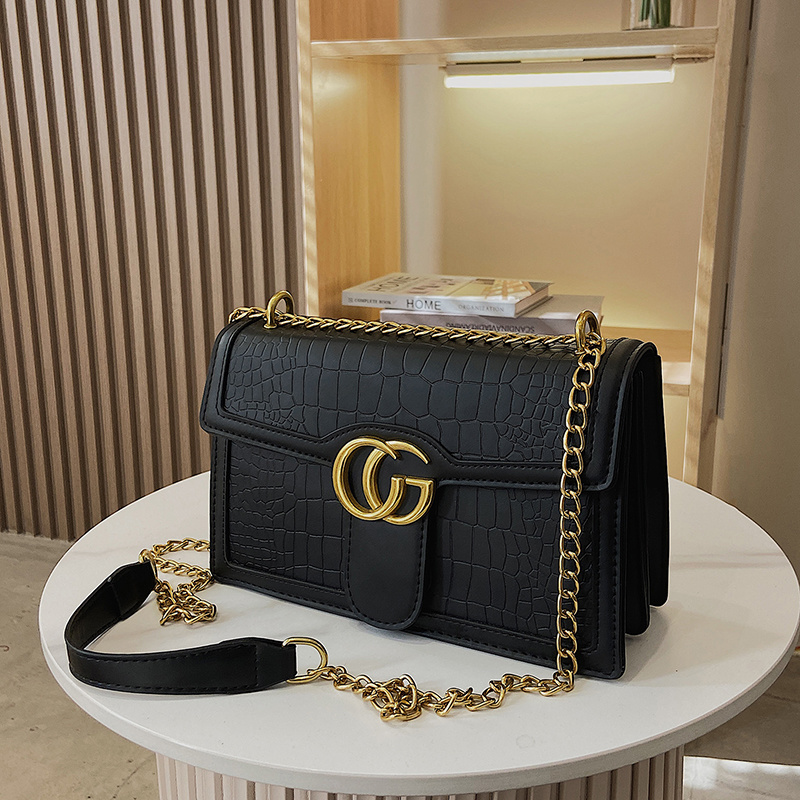 Luxury Quilted Bags - حقيبة تحت الإبط نسائية جديدة وعصرية