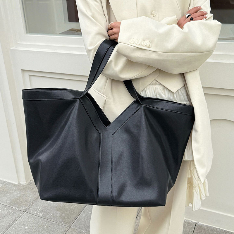 حقائب يد نسائية فاخرة من الجلد - مراجعة Luxury Bags Made وسعره