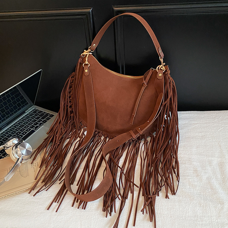 البوهيمي طويل شرابة حقيبة كتف  - مراجعة Half Moon Bag Suede وسعره