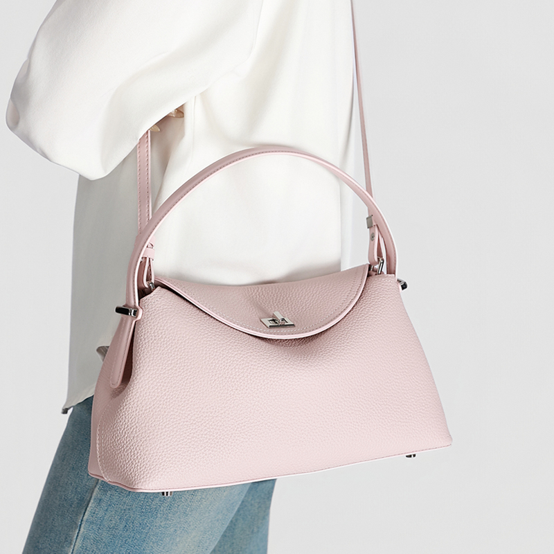 حقيبة يد نسائية من الجلد الطبي - مراجعة Luxury Bags Big وسعره