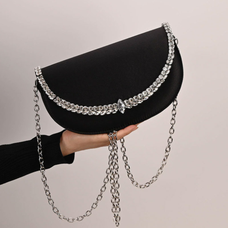 حقيبة سهرة فاخرة غير متناظرة م - مراجعة Half Moon Bag Suede وسعره