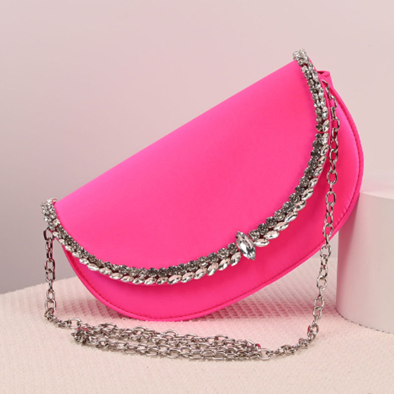 حقيبة سهرة فاخرة غير متناظرة م - مراجعة Half Moon Bag Suede وسعره