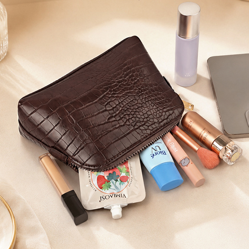حقيبة مستحضرات تجميل فاخرة بنم - مراجعة Luxury Bags China Wholesale وسعره