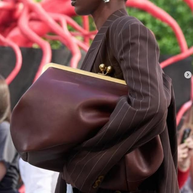 حقائب كلاسيكية ذات سعة كبيرة ب - مراجعة Luxury Bags Big وسعره