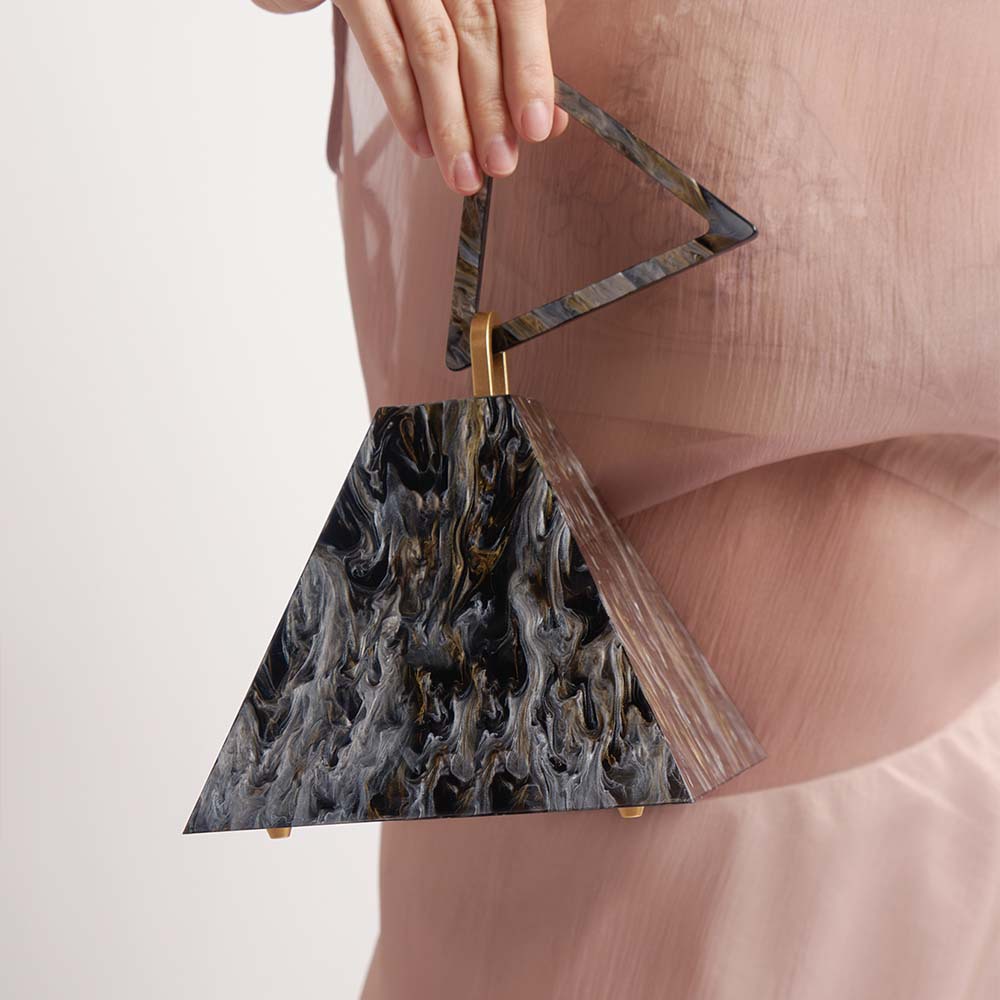 2026 تصميم إبداعي أنيق من الأك - مراجعة Luxury Bags Pyramid وسعره
