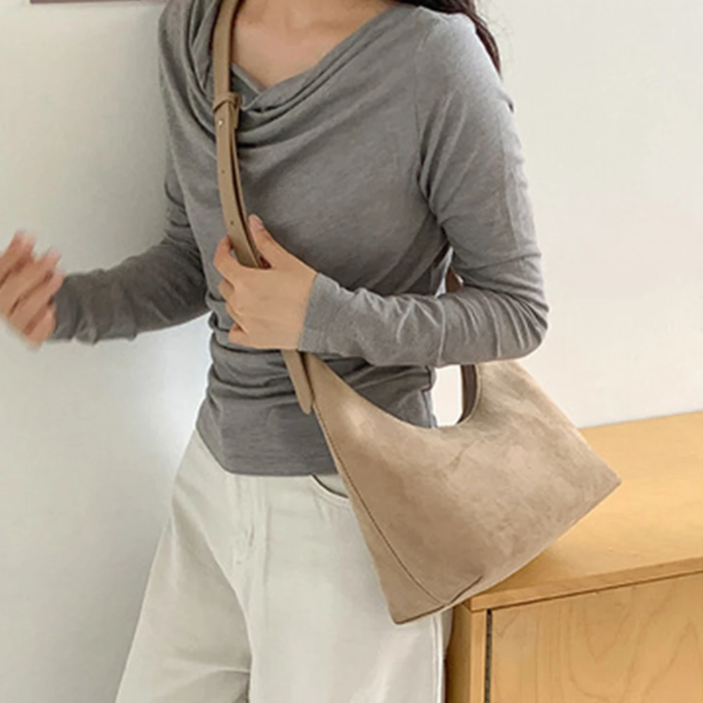 الفاخرة ليوبارد الهلال المرأة  - مراجعة Half Moon Bag Suede وسعره