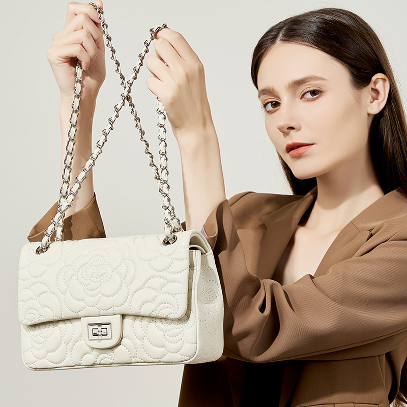 أعلى الحبوب المرتفعات جلد الخر - مراجعة Luxury Quilted Bags وسعره
